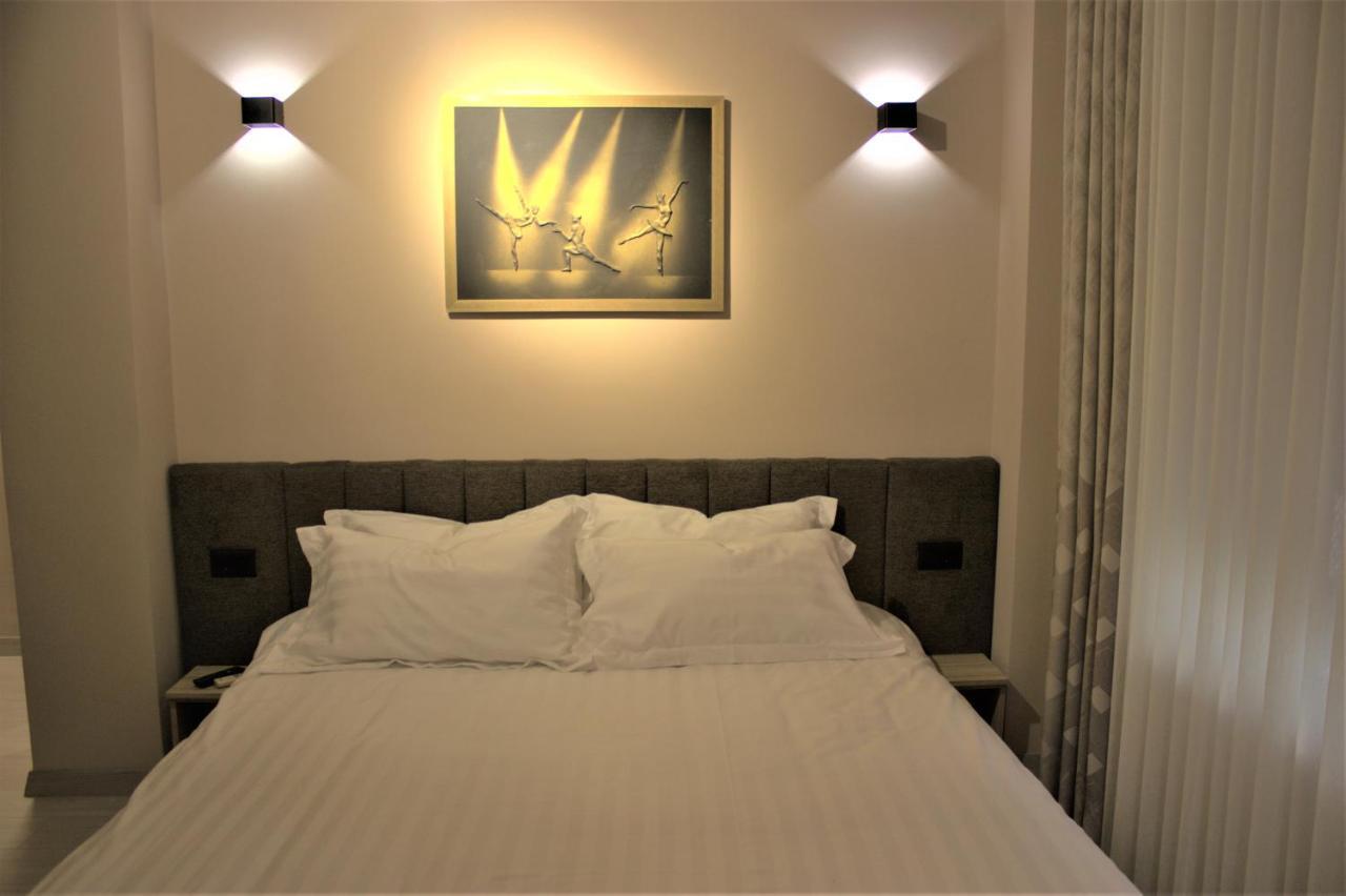 Bliri Executive Suite Тирана Екстер'єр фото
